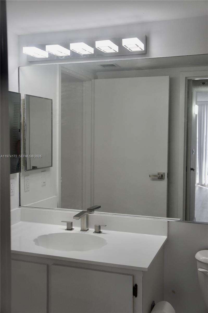 The Grandview Palace | Unit #1406 Unit #1406 | Picture 20