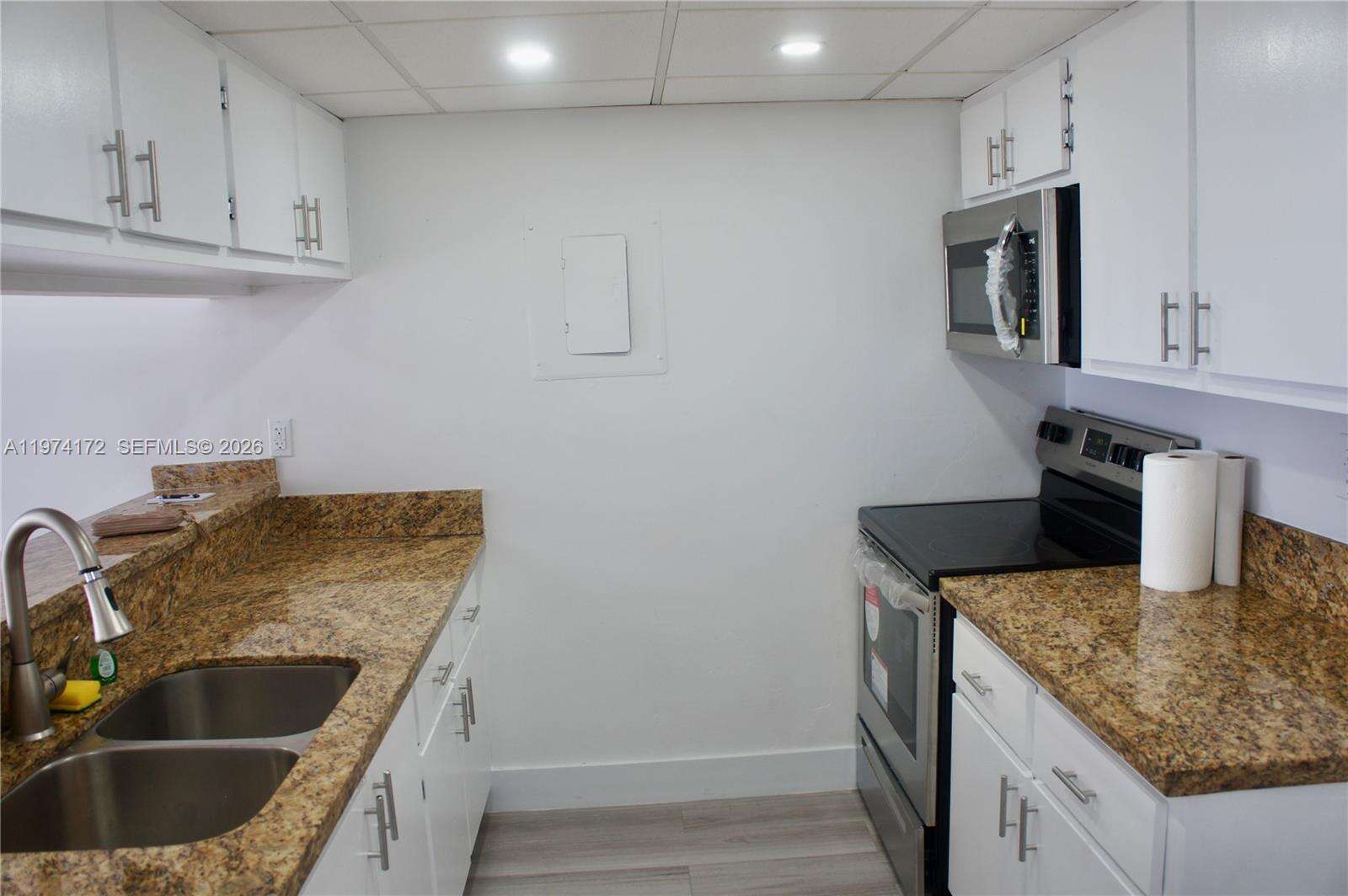 The Grandview Palace | Unit #1406 Unit #1406 | Picture 7