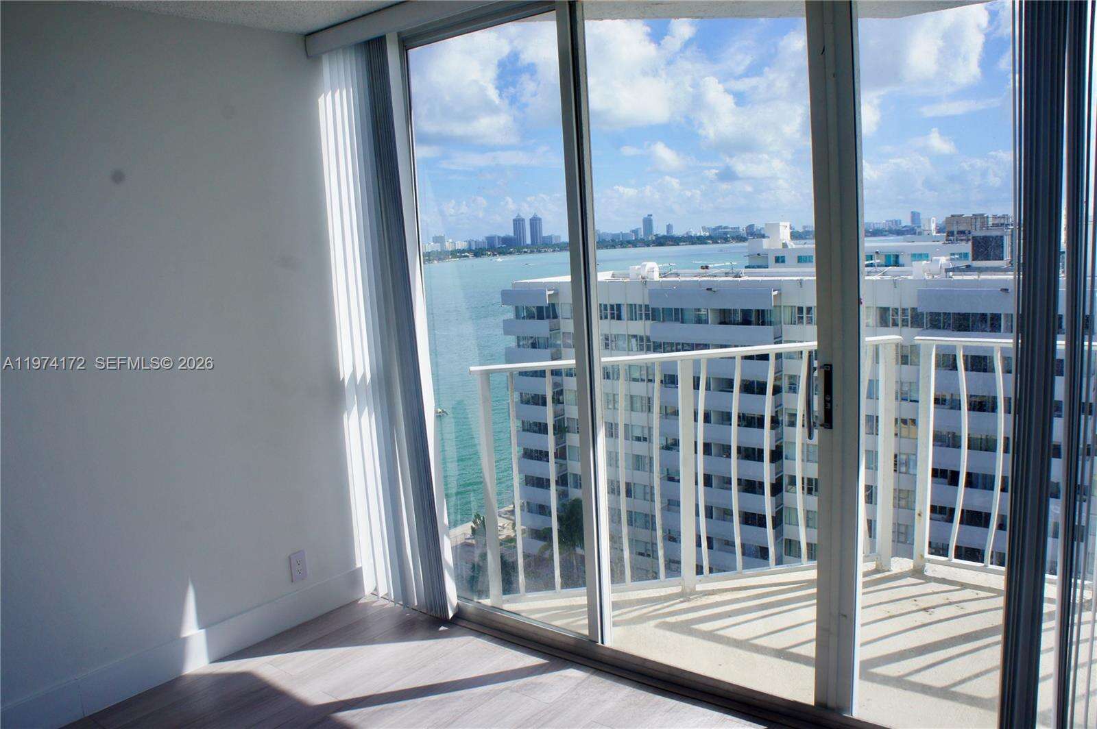 The Grandview Palace | Unit #1406 Unit #1406 | Picture 9