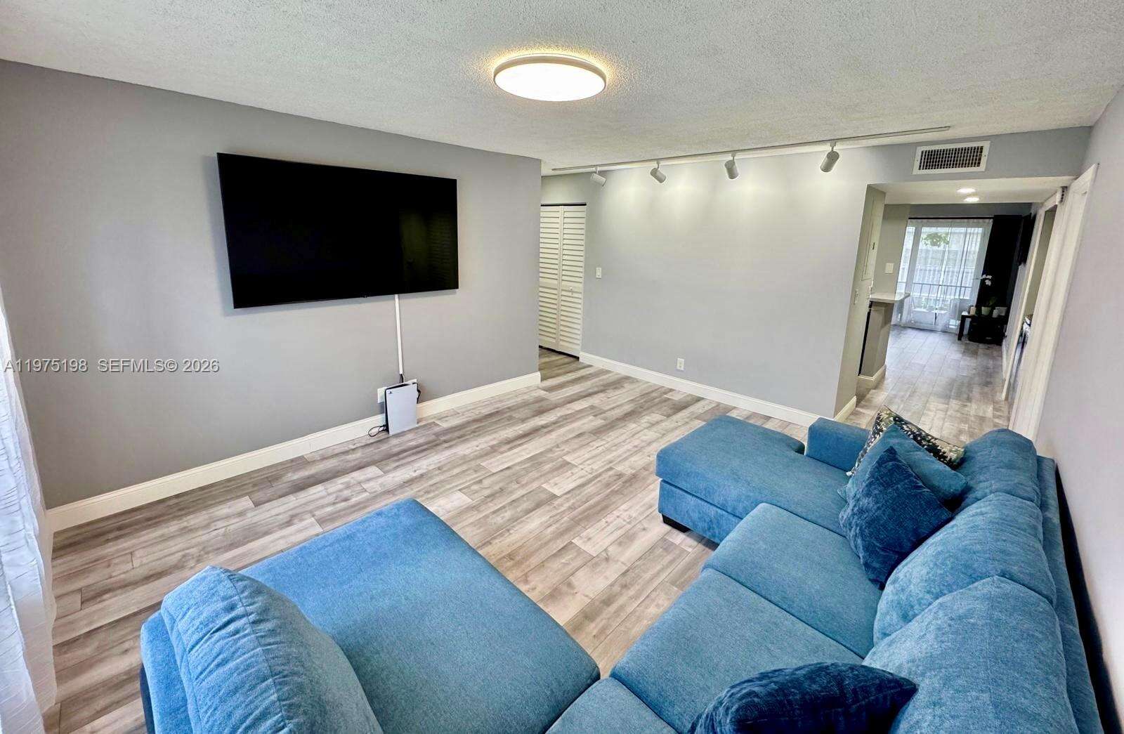 French Quarter Condominium Phase Iv | Unit #279 Unit #279 | Picture 19