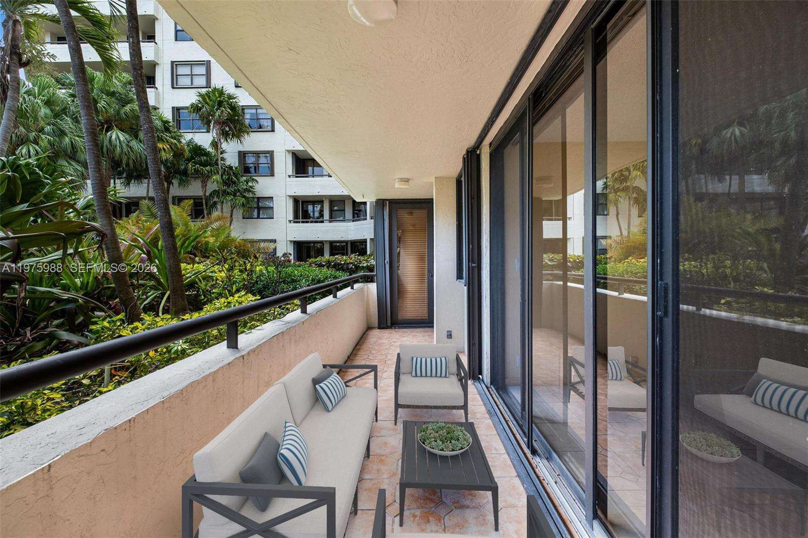 Ocean Lane Plaza | Unit #310 Unit #310 | Picture 15