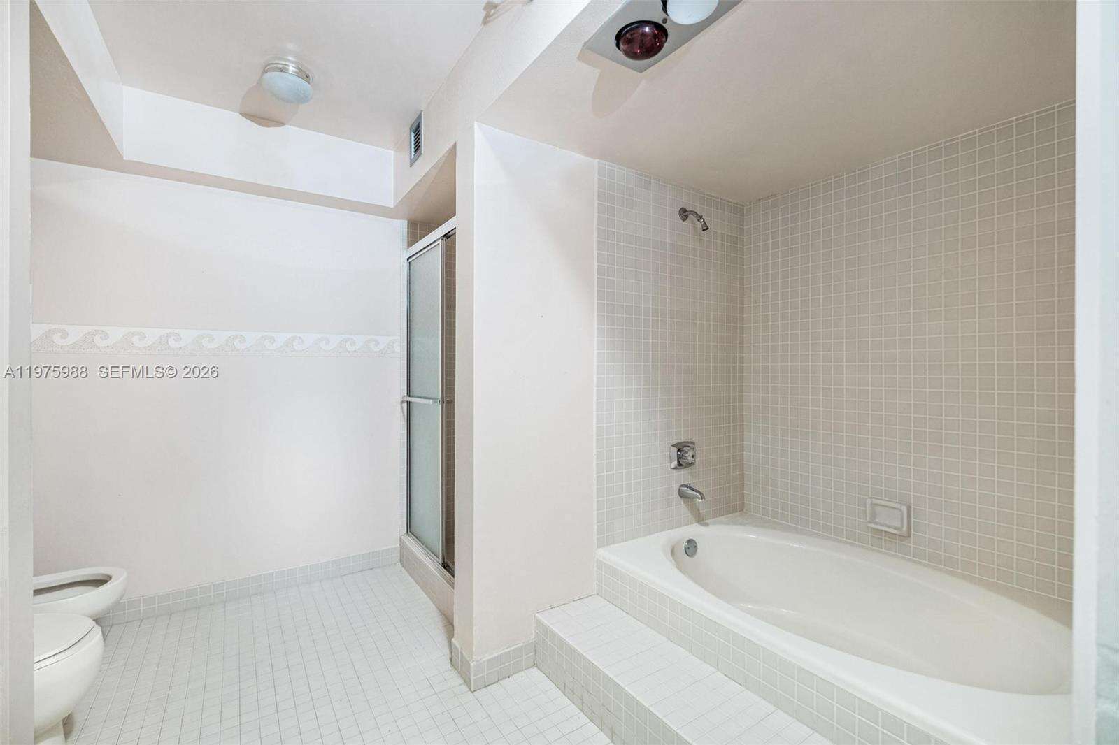 Ocean Lane Plaza | Unit #310 Unit #310 | Picture 18