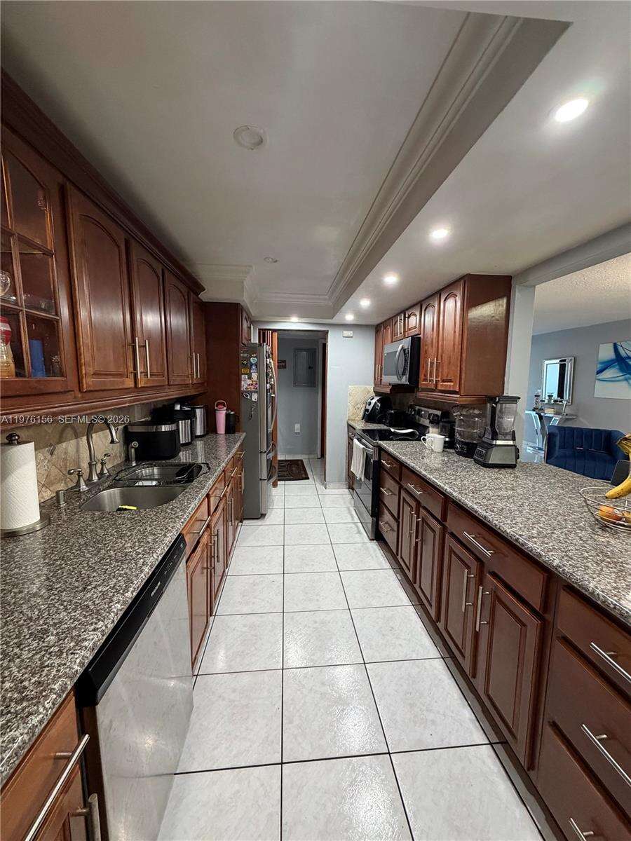 Midway Village Condo Ph I | Unit #8408 Unit #8408 | Picture 15