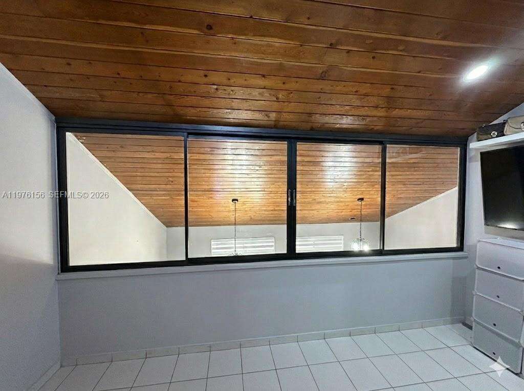 Midway Village Condo Ph I | Unit #8408 Unit #8408 | Picture 38