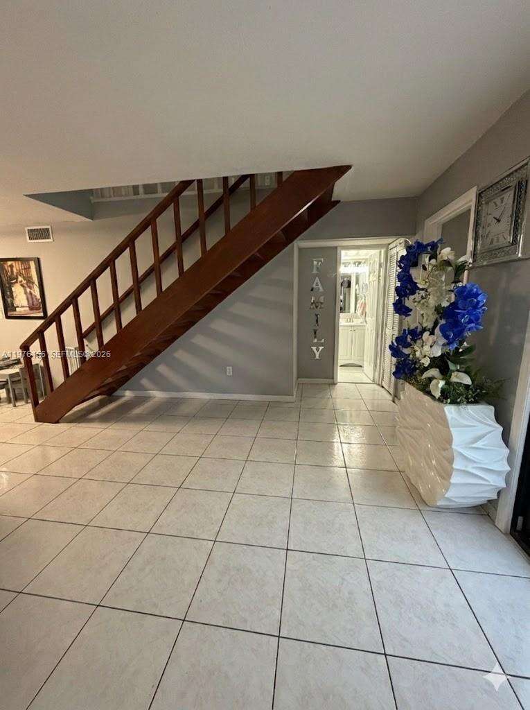 Midway Village Condo Ph I | Unit #8408 Unit #8408 | Picture 6