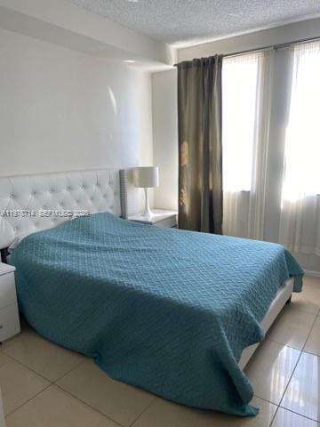 Porto Bellagio | Unit #1902 Unit #1902 | Picture 18