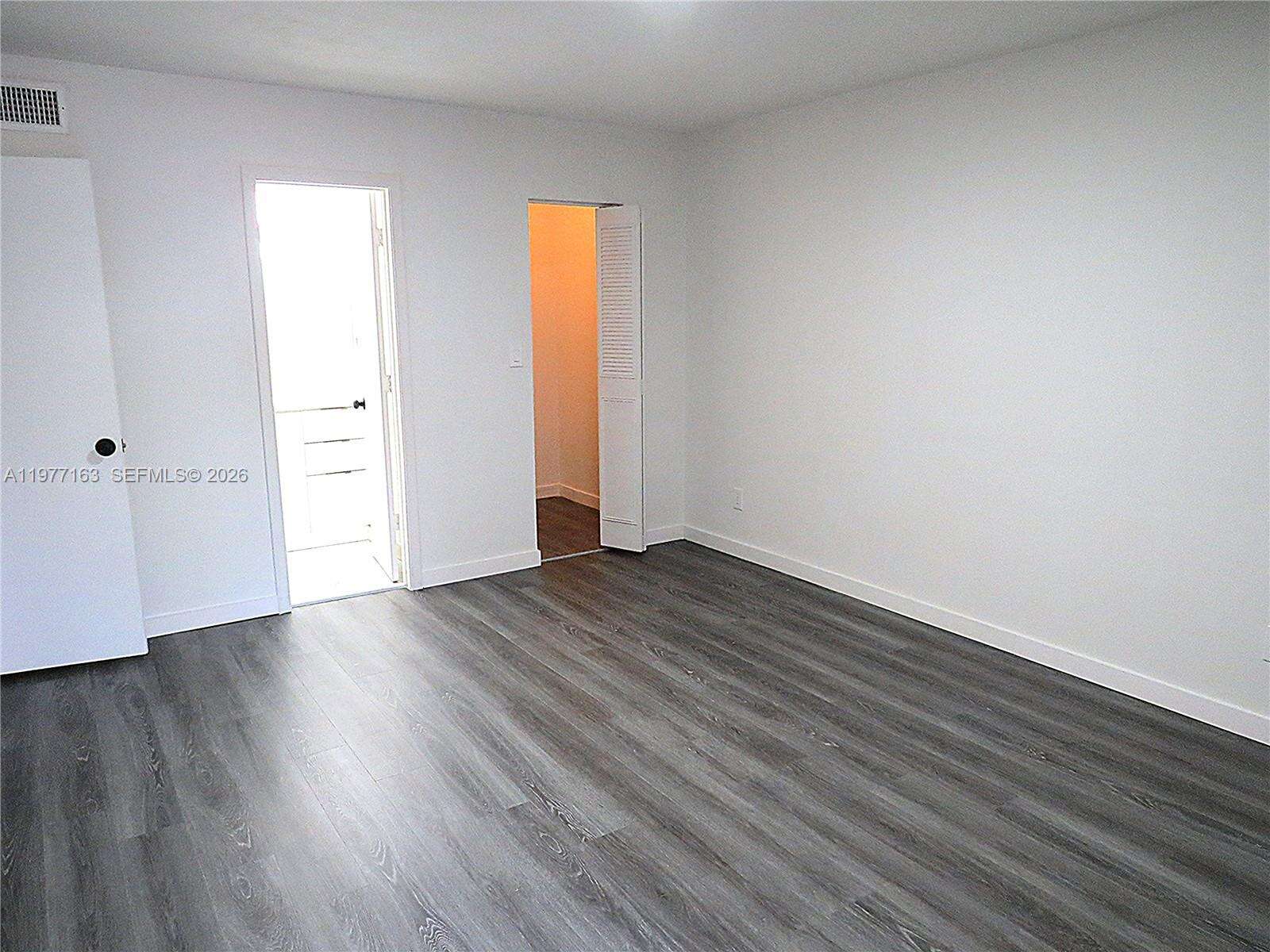 Las Vistas B In Inverrary | Unit #203 Unit #203 | Picture 6