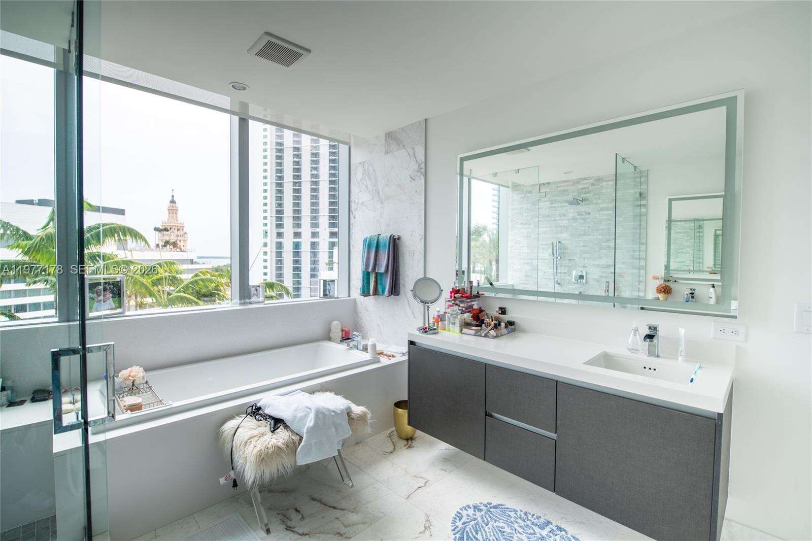 Paramount Miami Worldcenter | Unit #811 Unit #811 | Picture 16