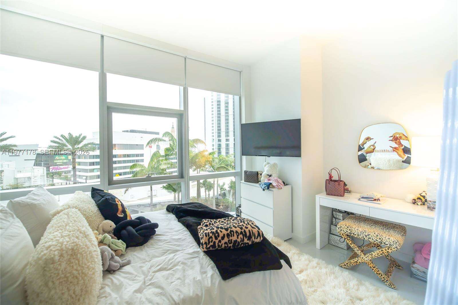 Paramount Miami Worldcenter | Unit #811 Unit #811 | Picture 9