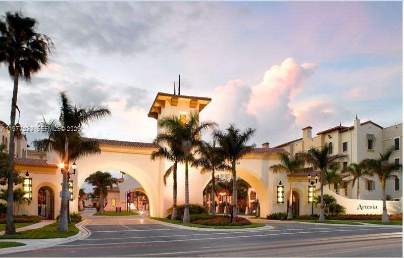 Oakland Sawgrass Expressway | Unit #3390 Unit #3390 | Picture 1