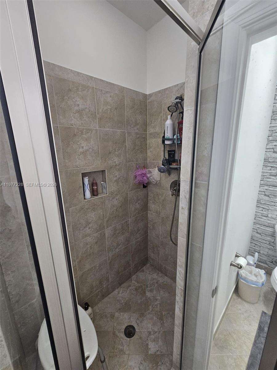 Oakland Sawgrass Expressway | Unit #3390 Unit #3390 | Picture 25