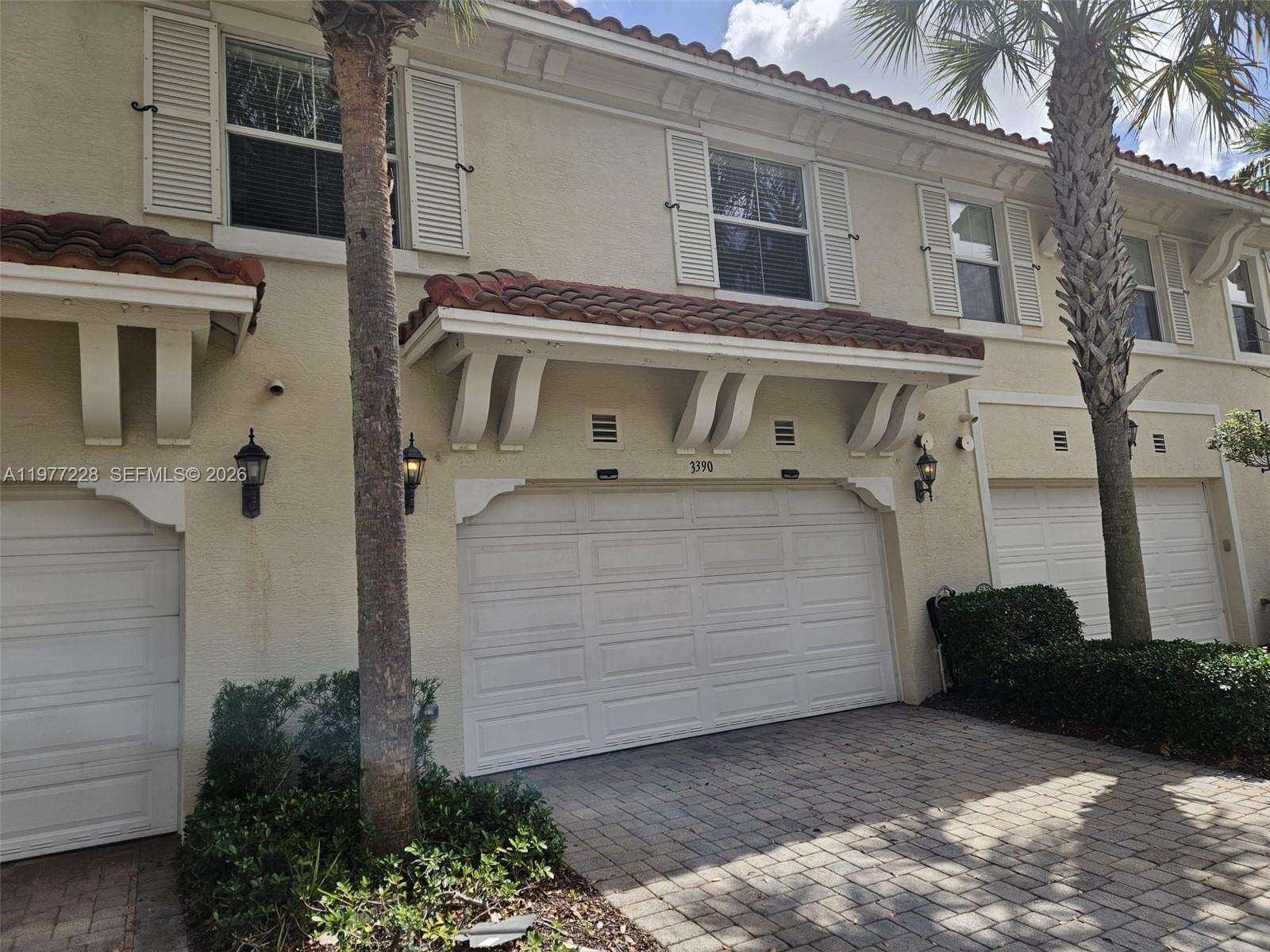 Oakland Sawgrass Expressway | Unit #3390 Unit #3390 | Picture 4