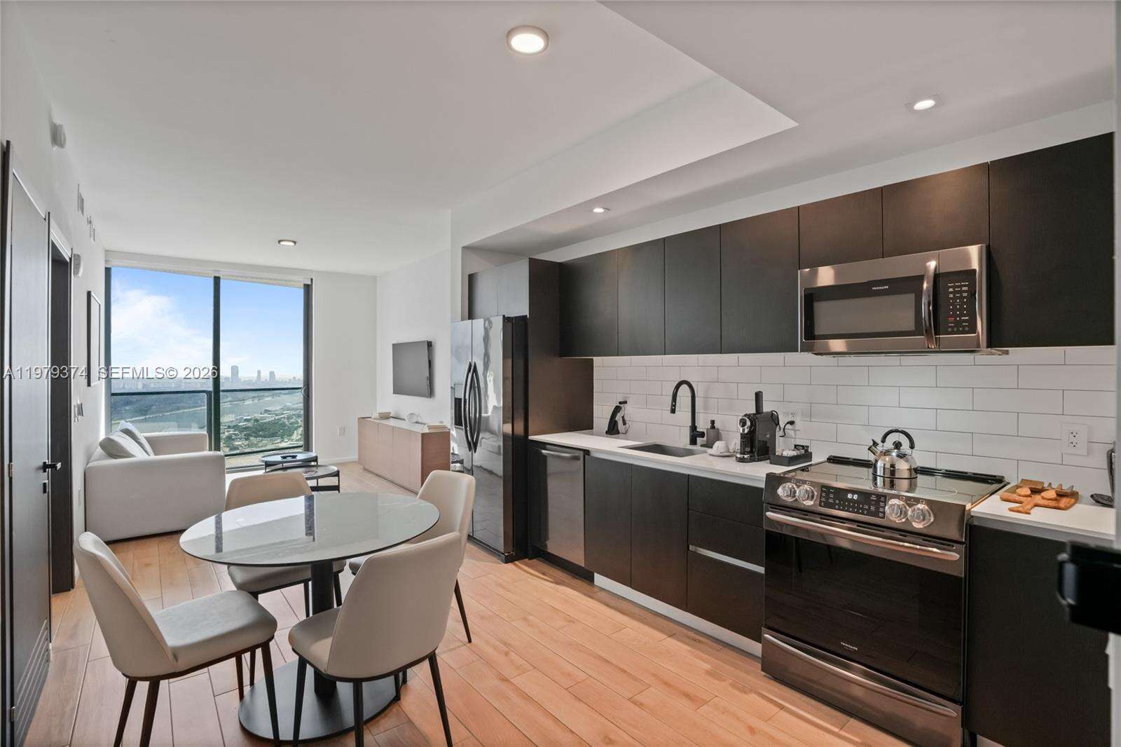 398 Ne 5th Street | Unit #4410 Unit #4410 | Picture 3