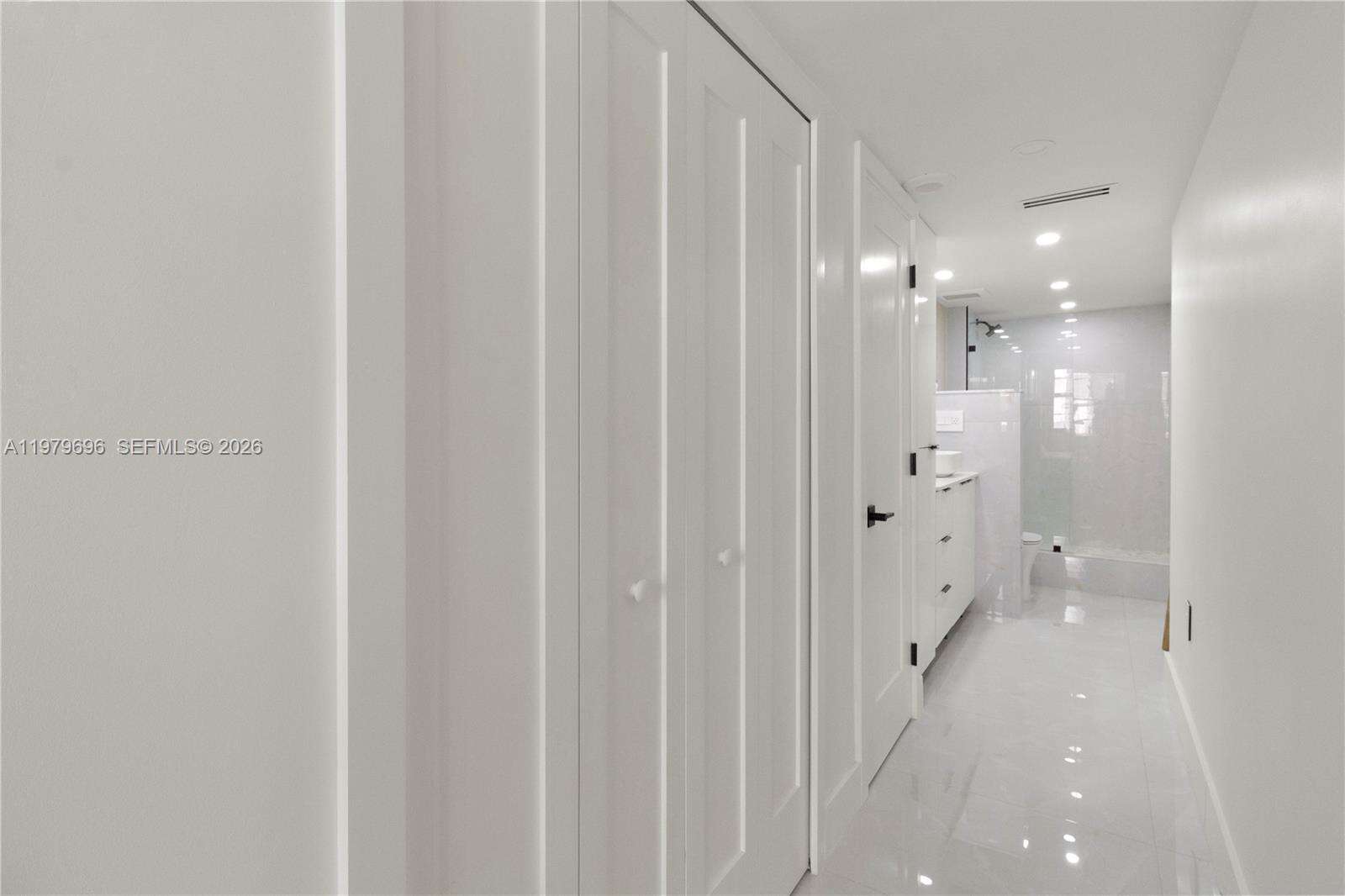 Arlen Beach | Unit #1619 Unit #1619 | Picture 20