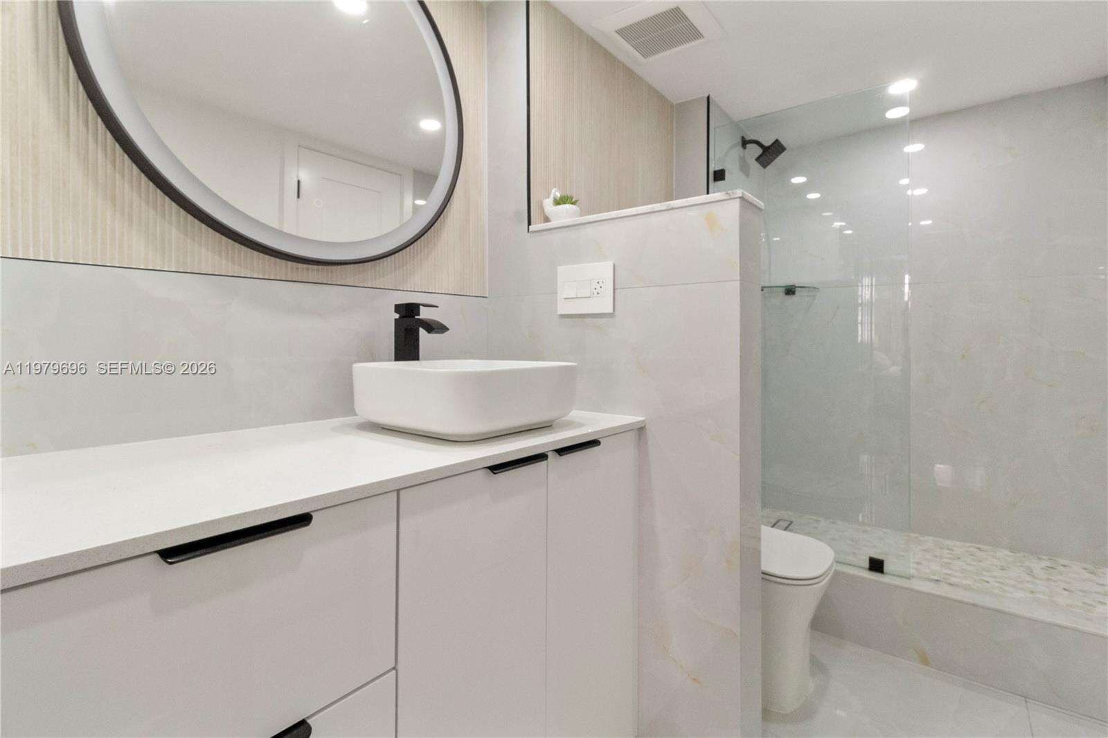 Arlen Beach | Unit #1619 Unit #1619 | Picture 21