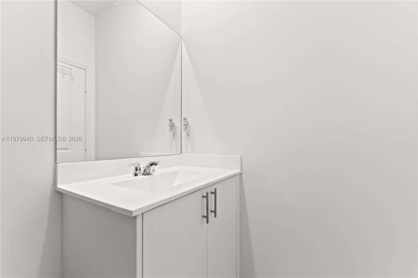 Kendall Assemblage North | N/A N/A | Picture 27