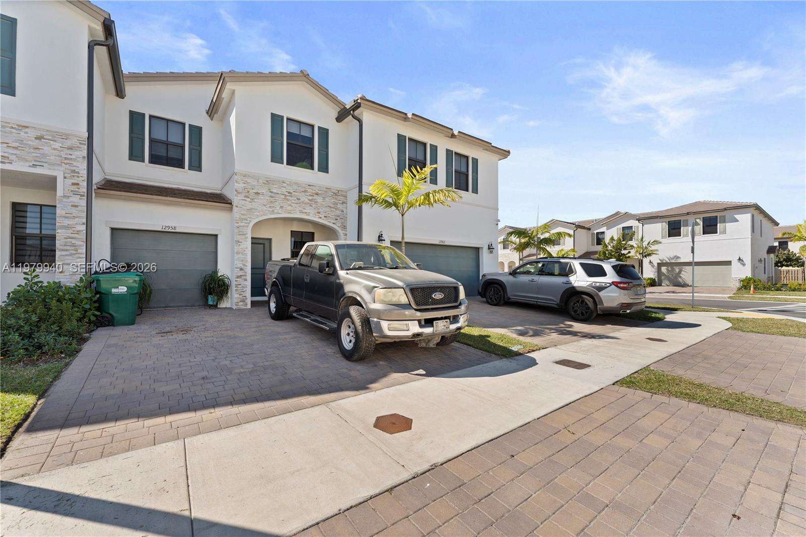 Kendall Assemblage North | N/A N/A | Picture 4