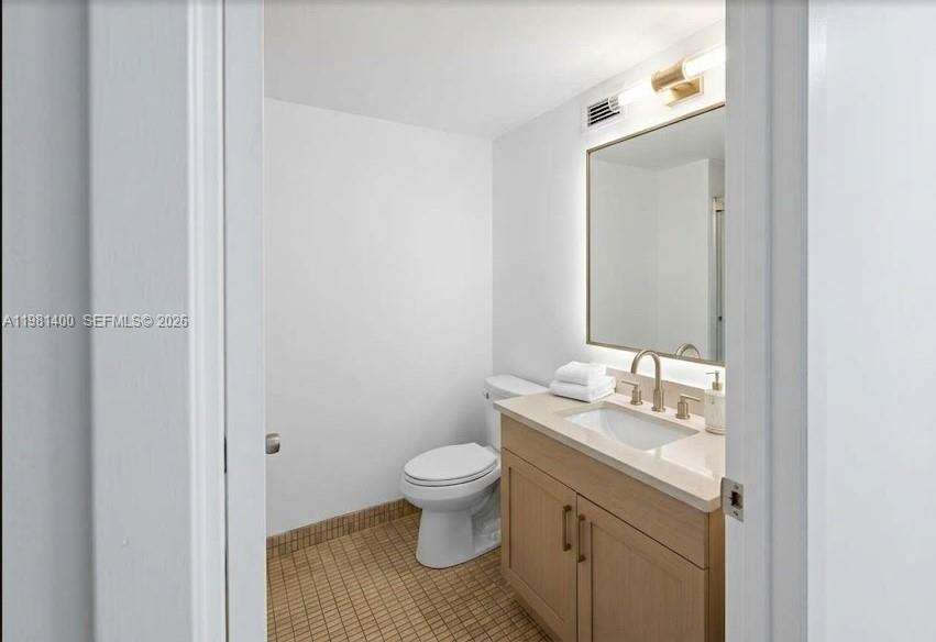 Desoto Park | Unit #103 Unit #103 | Picture 8