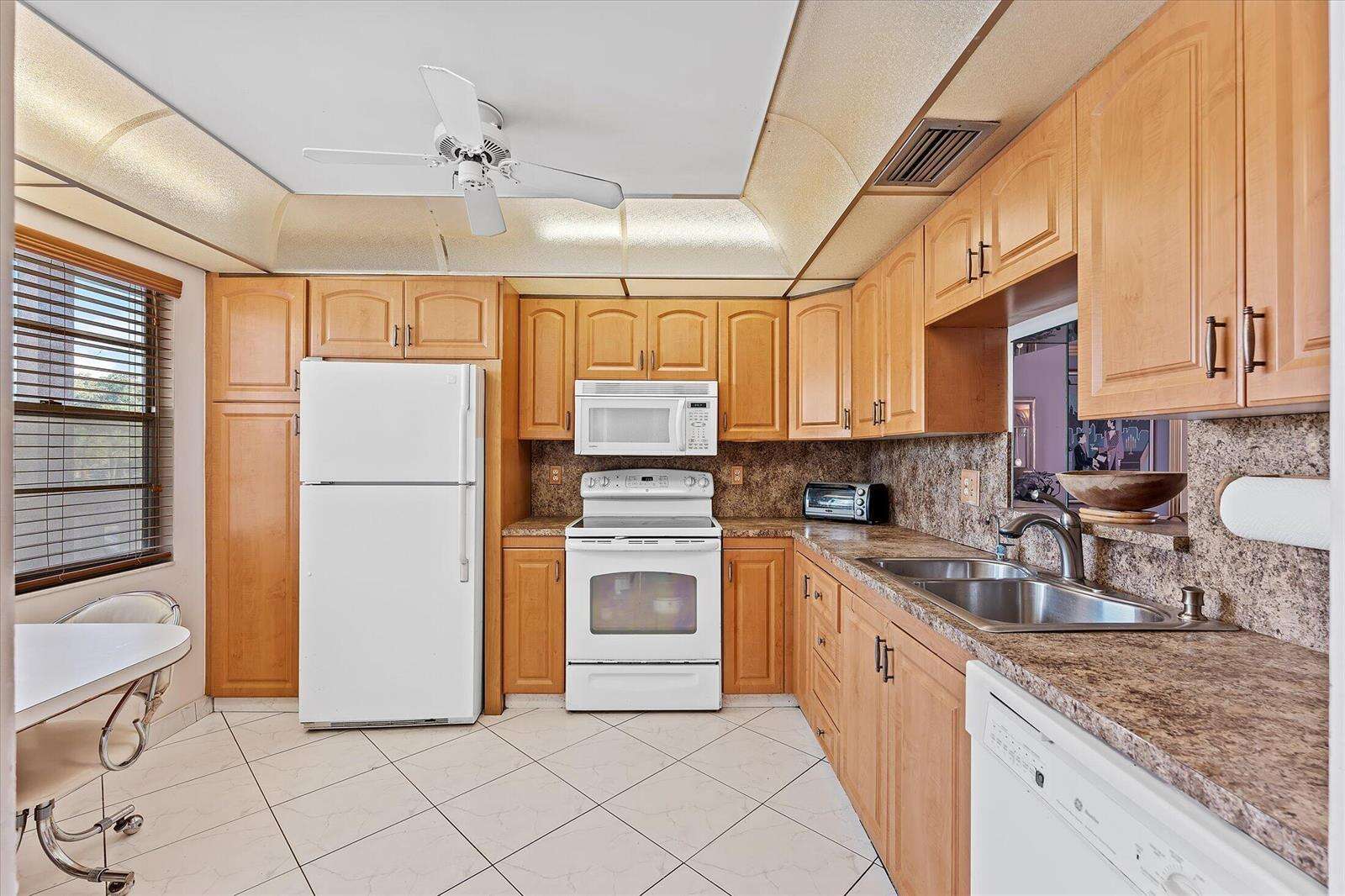 Lucaya Village I C | Unit #G3 Unit #G3 | Picture 7