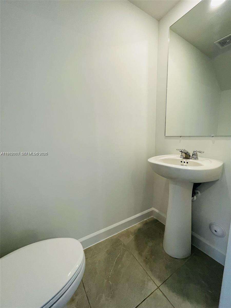 Hollywood Ridge Farms 2 16 Misc A | N/A N/A | Picture 12