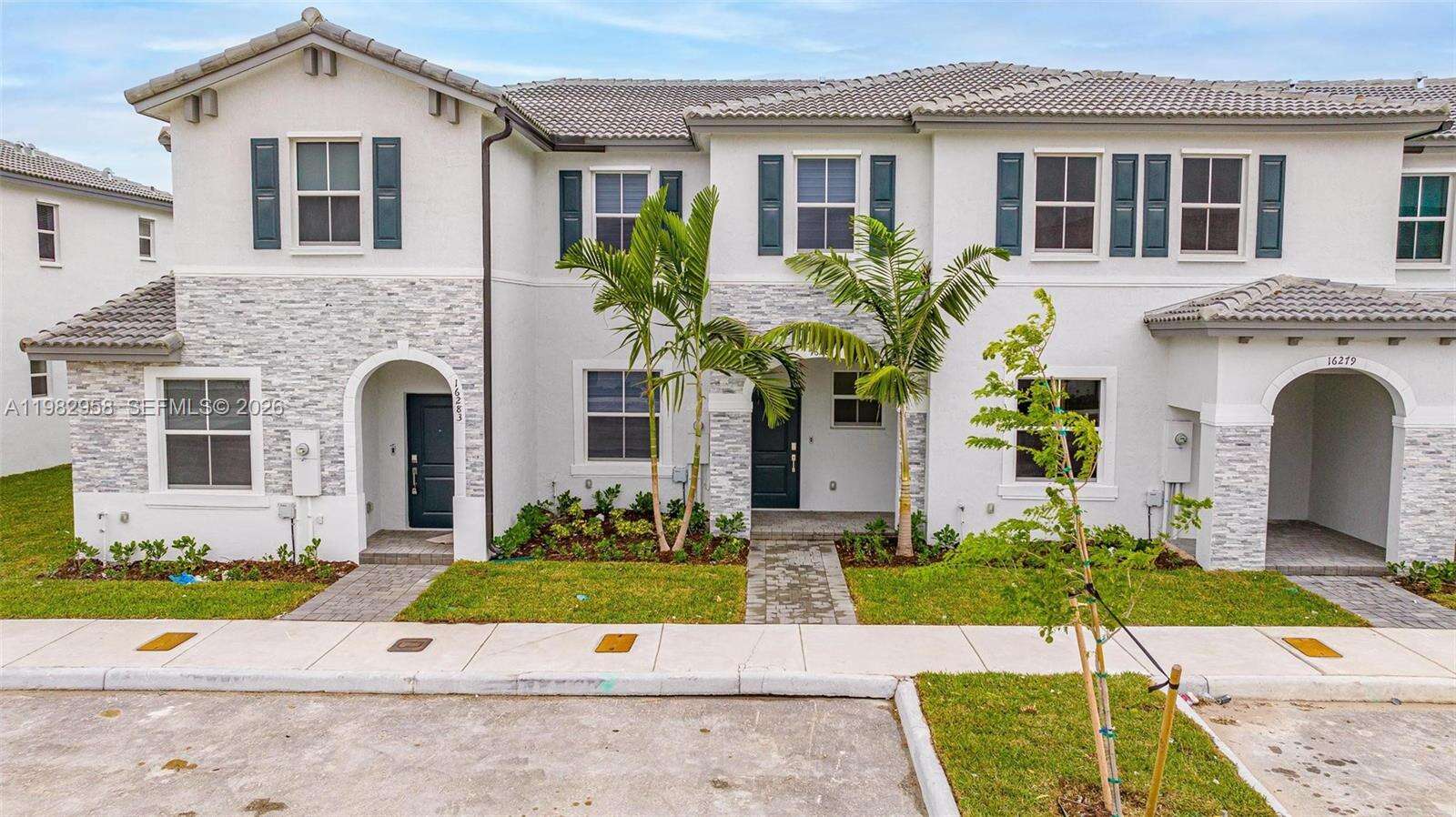 Stein Assemblage | N/A N/A | Picture 1