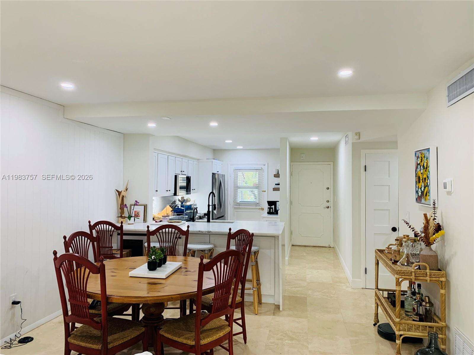 Admiral Farragut Condominium | Unit #105 Unit #105 | Picture 3