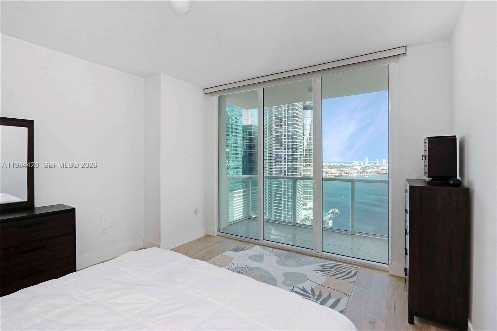 Brickell On The River N Twr | Unit #3916 Unit #3916 | Picture 40