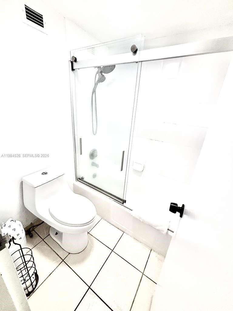 The Decoplage | Unit #825 Unit #825 | Picture 7