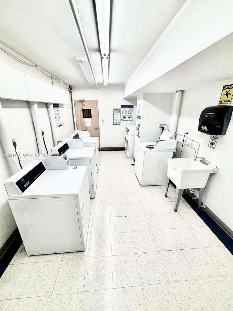 The Decoplage | Unit #825 Unit #825 | Picture 10