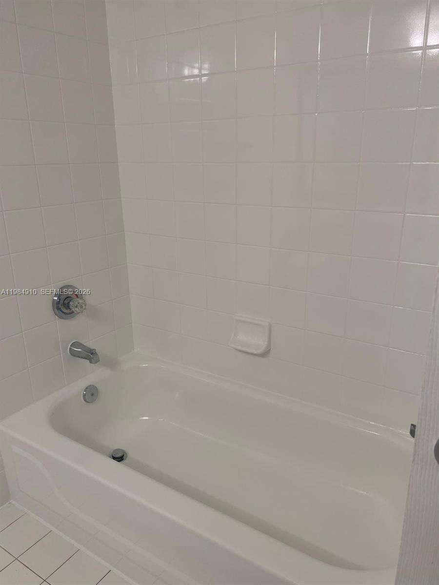La Via | Unit #2-201 Unit #2-201 | Picture 18