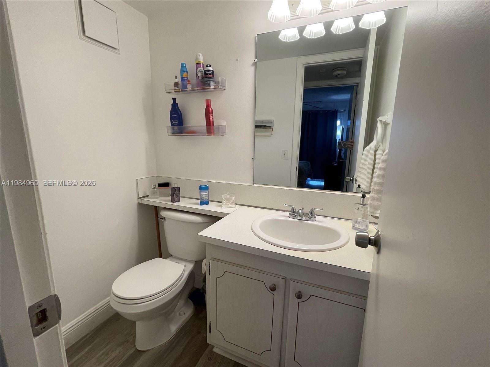 Markham M | Unit #M Unit #M | Picture 9