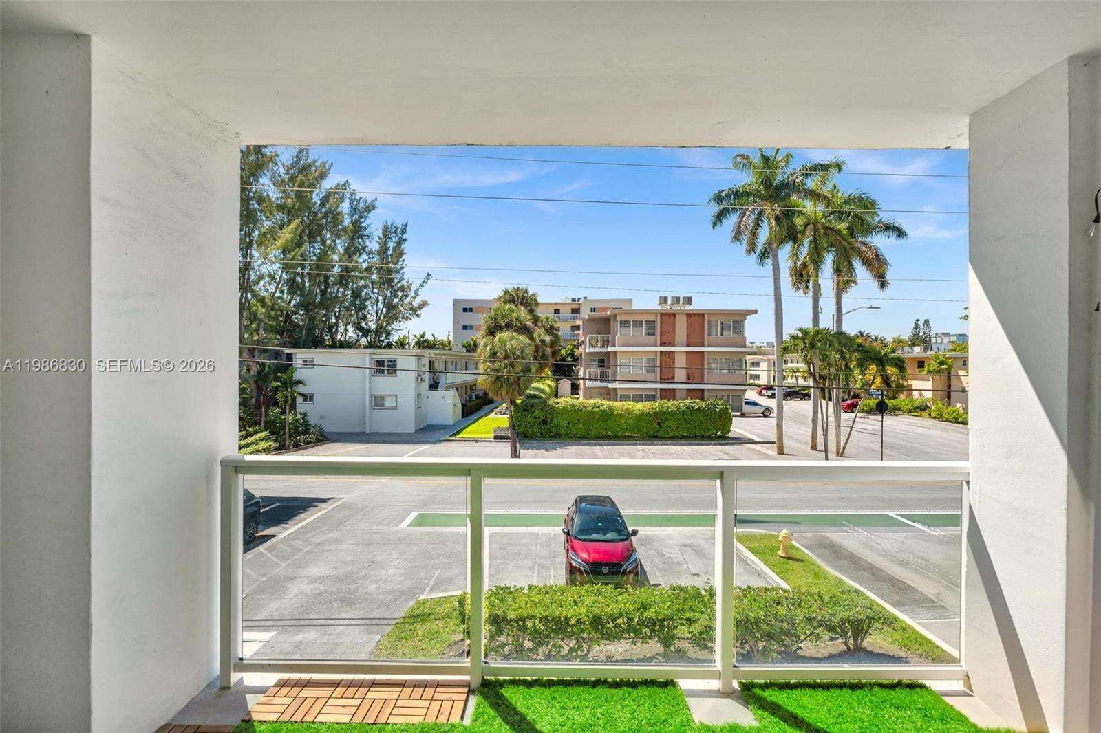 London Towers Condo Bay Harbor Island | Unit #202s Unit #202s | Picture 21