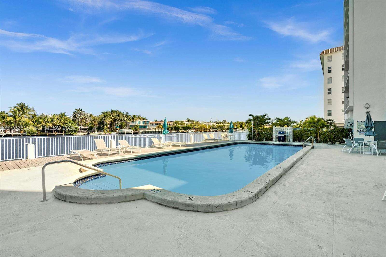 London Towers Condo Bay Harbor Island | Unit #202s Unit #202s | Picture 36