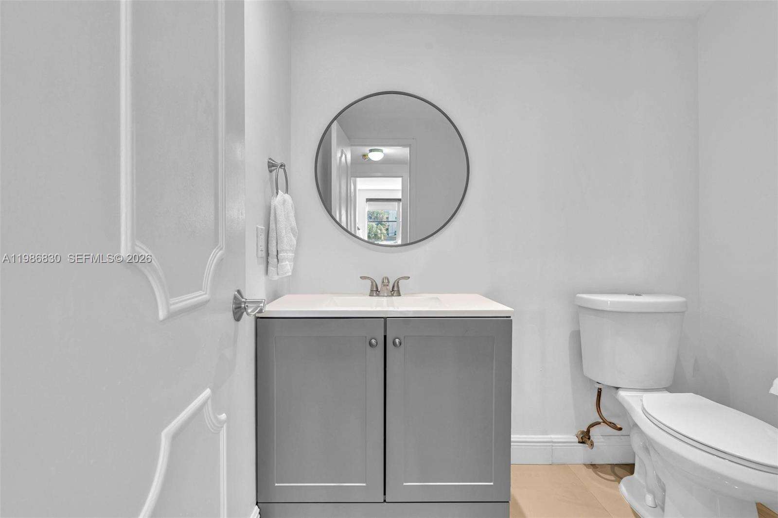 London Towers Condo Bay Harbor Island | Unit #202s Unit #202s | Picture 8