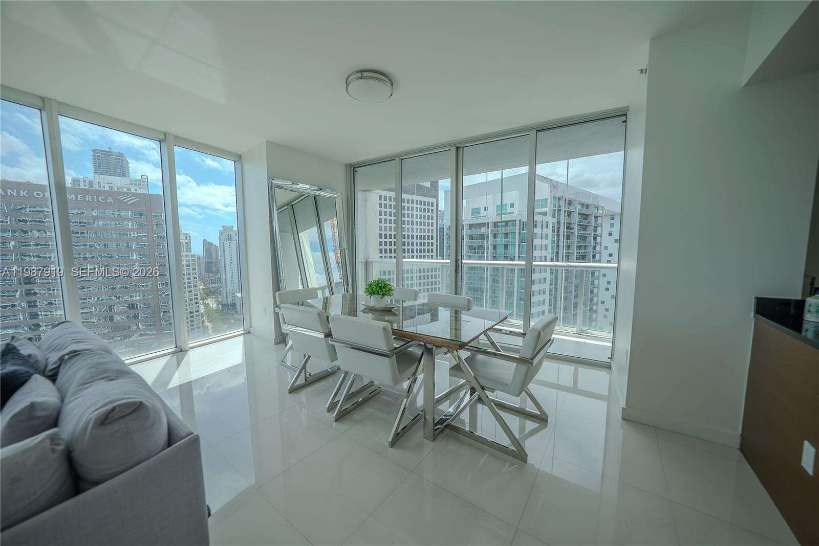 Icon Brickell Condo No 3 | Unit #3708 Unit #3708 | Picture 2