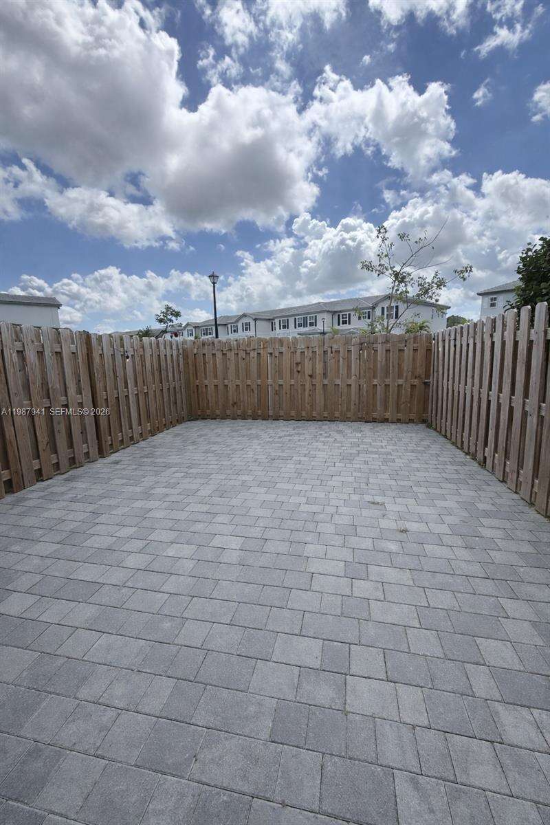 Stein Assemblage | N/A N/A | Picture 3