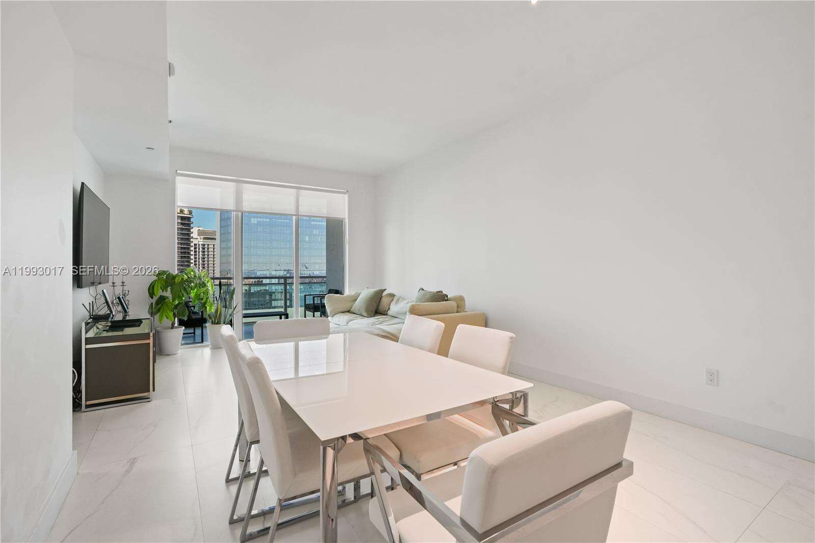 The Plaza 851 Brickell | Unit #4101 Unit #4101 | Picture 7