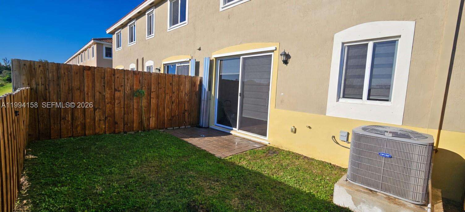 Towns At Seascape | N/A N/A | Picture 34