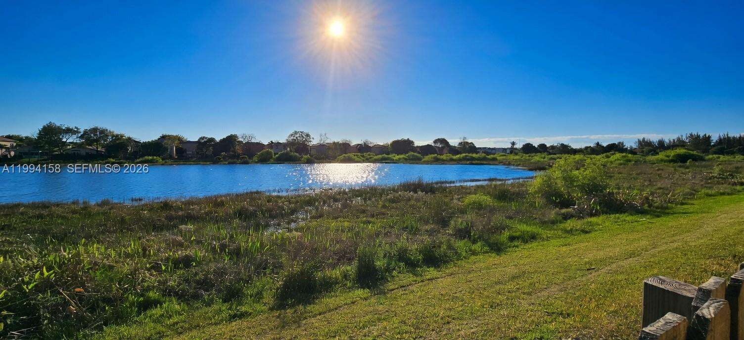 Towns At Seascape | N/A N/A | Picture 41