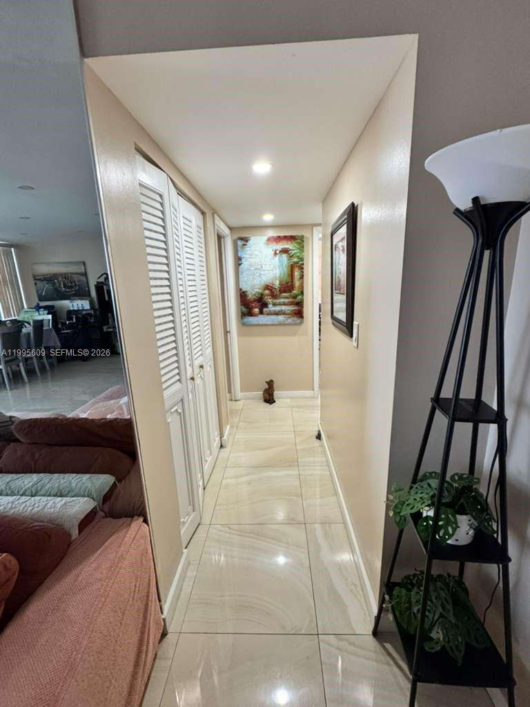 Bayview Towers Condo North Bldg | Unit #B1605 Unit #B1605 | Picture 9