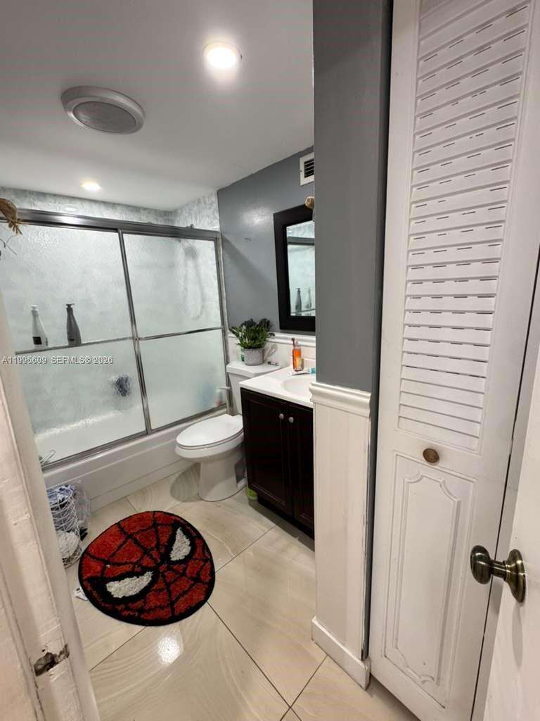 Bayview Towers Condo North Bldg | Unit #B1605 Unit #B1605 | Picture 10