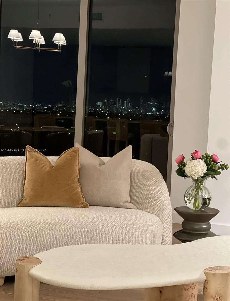 2678 Tigertail | Unit #2006 Unit #2006 | Picture 7