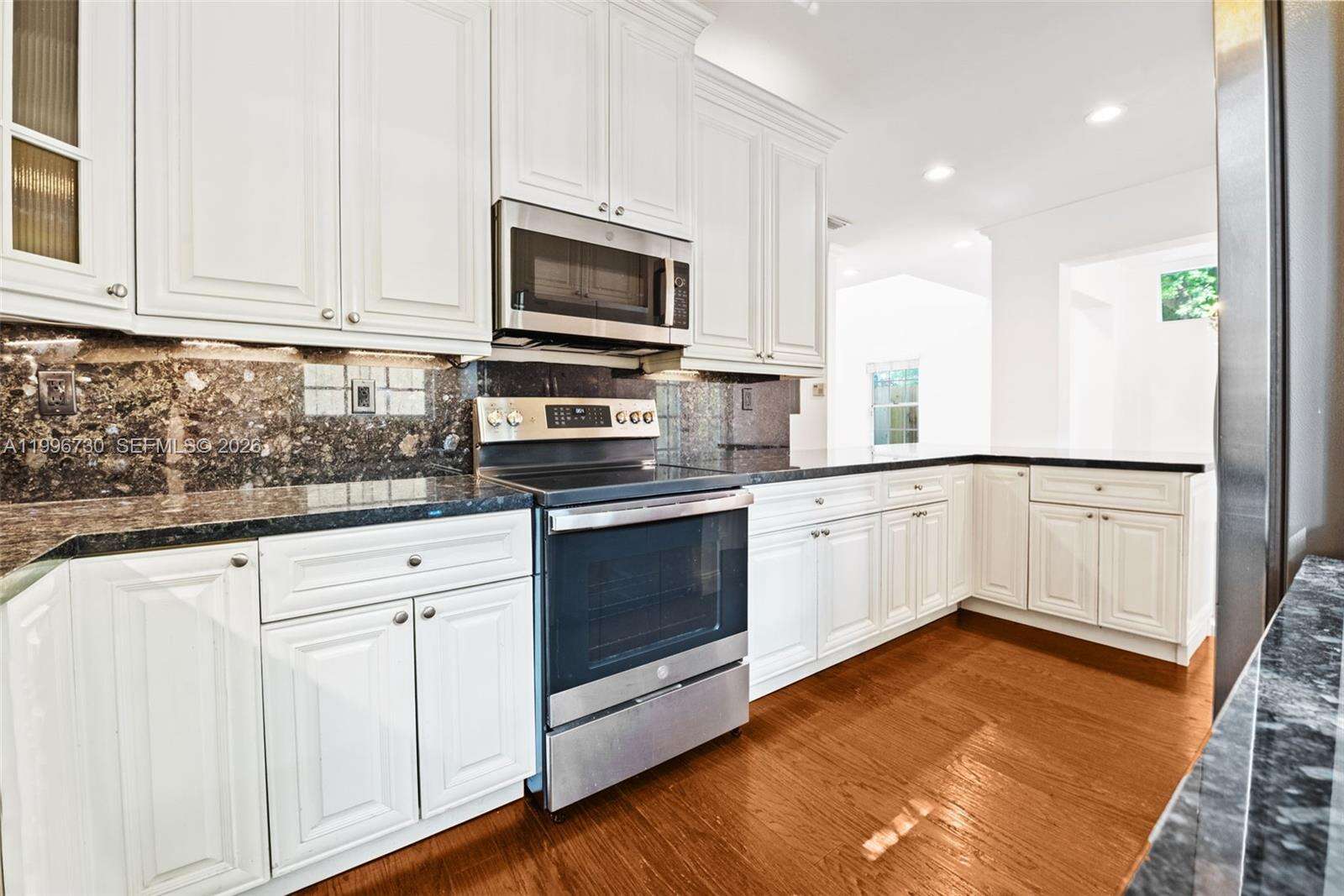 Grove Walk Townhomes | Unit #C Unit #C | Picture 6