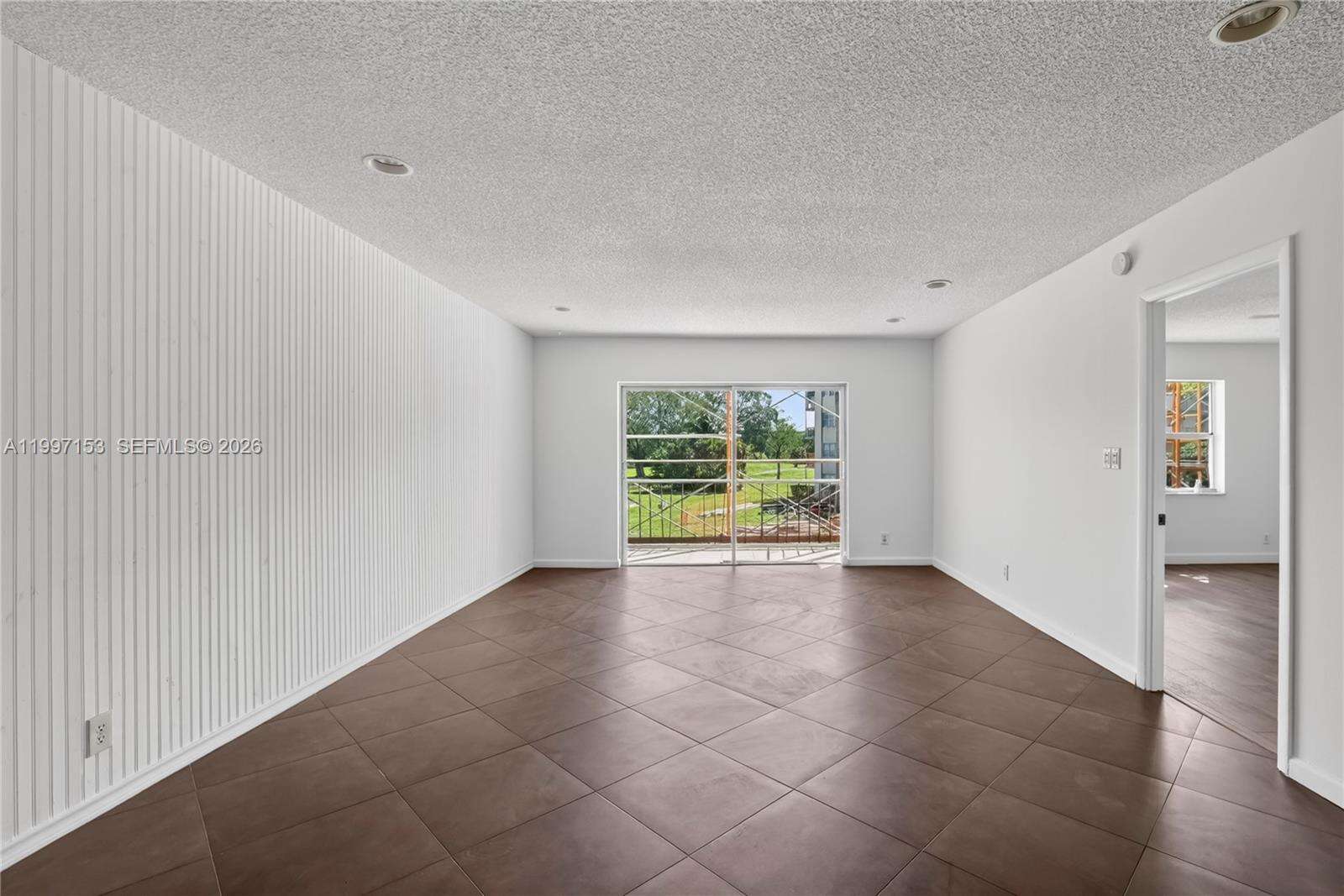 The Inverrary Country Club Apts Phase I | Unit #207 Unit #207 | Picture 3