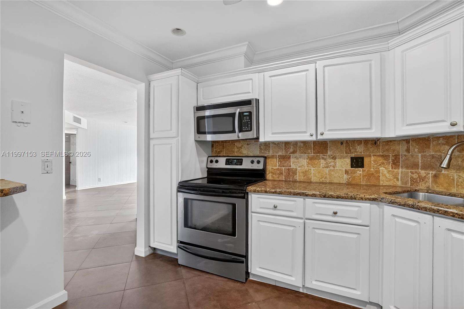 The Inverrary Country Club Apts Phase I | Unit #207 Unit #207 | Picture 9