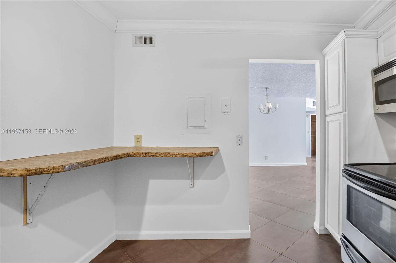 The Inverrary Country Club Apts Phase I | Unit #207 Unit #207 | Picture 10