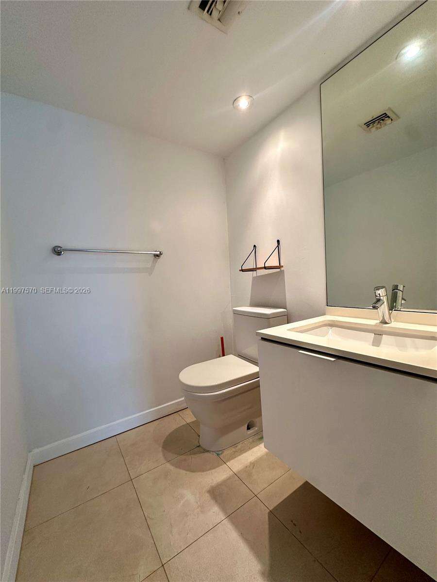 Ocean 91 | Unit #202 Unit #202 | Picture 7