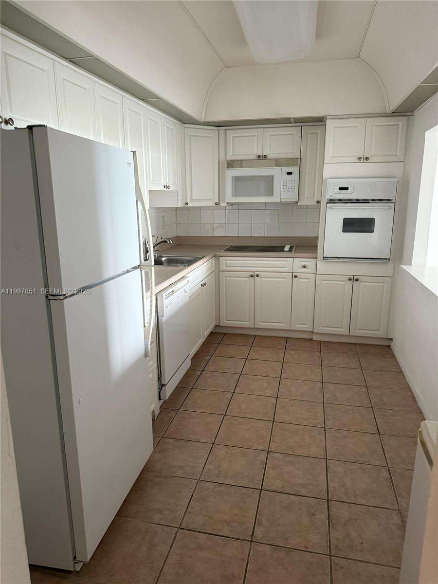 Oceanview Building B | Unit #319 Unit #319 | Picture 11