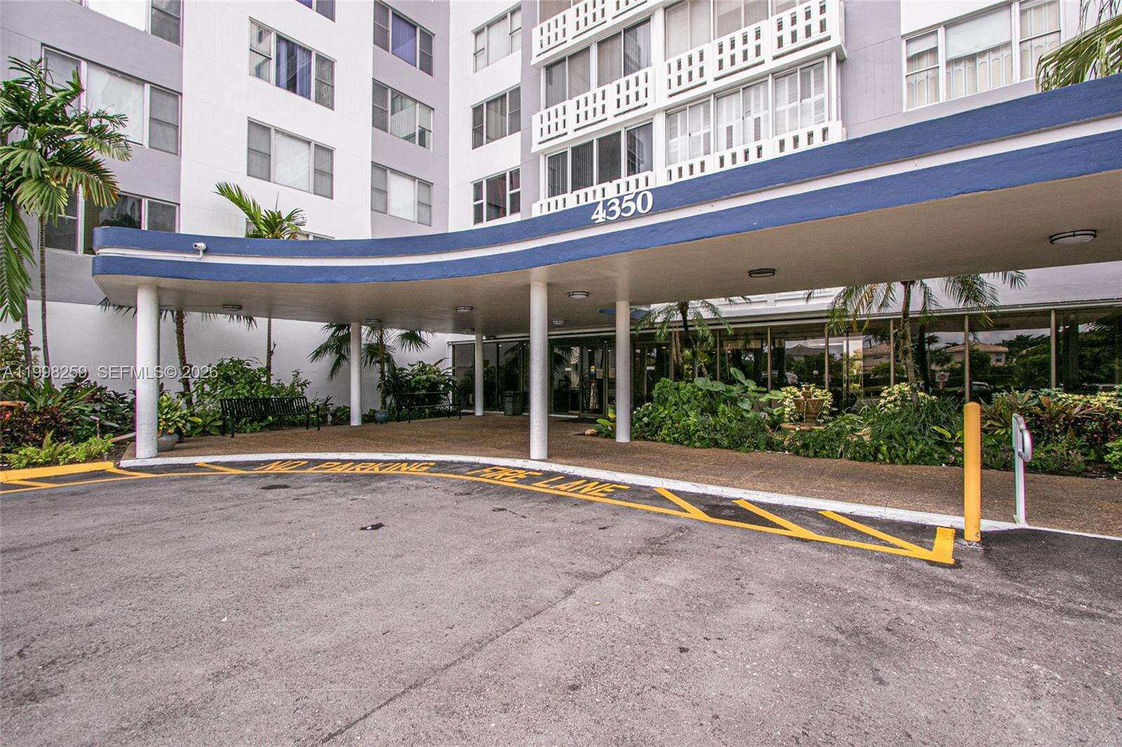 Hillcrest East No 22 | Unit #303 Unit #303 | Picture 8