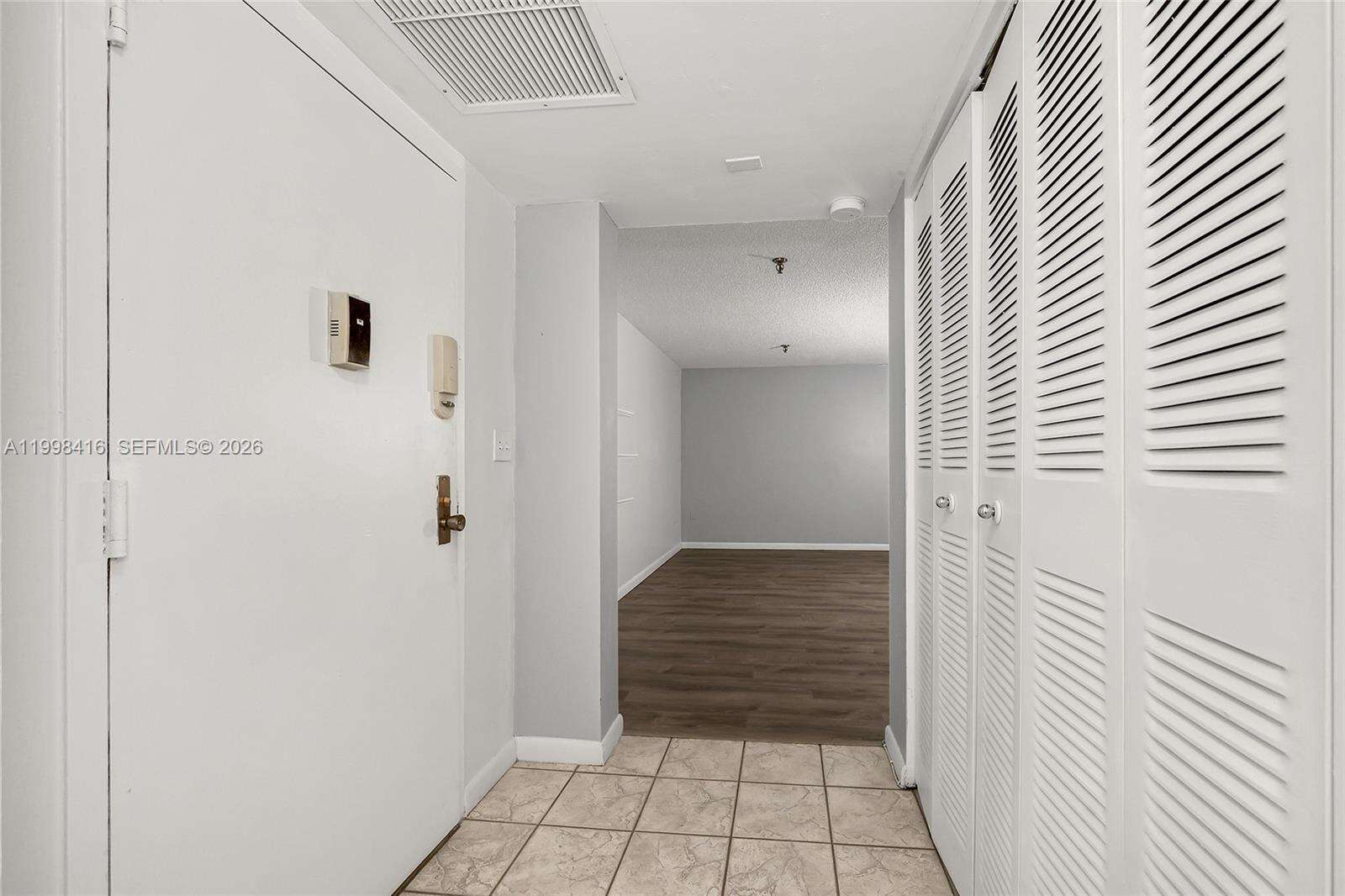 Cedar Glenn | Unit #114E Unit #114E | Picture 11